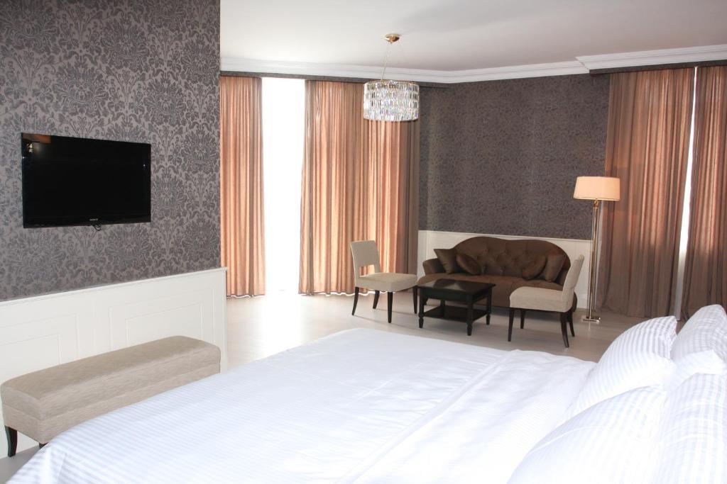 Hotel & Casino President Batumi Quarto foto