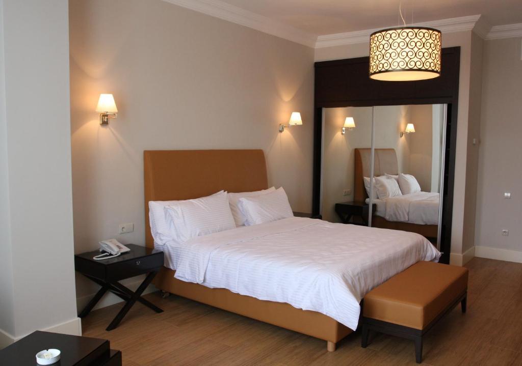 Hotel & Casino President Batumi Quarto foto